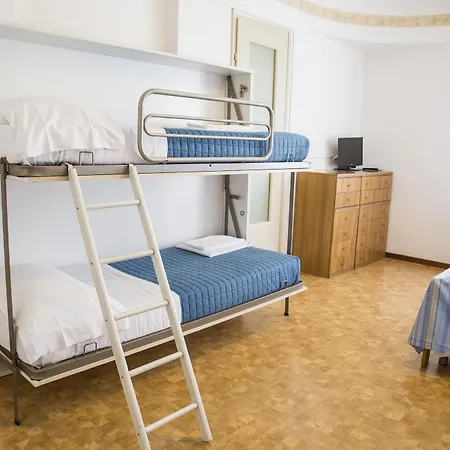 Eden Hotel 3*